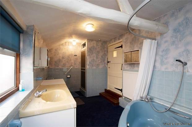 Additional Property Image 4 bedroom Detached for sale in Milton Keynes 8