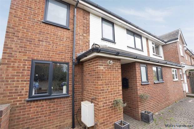 4 bedroom Semi Detached for sale in Radlett