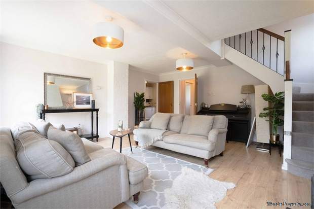 Additional Property Image 4 bedroom Semi Detached for sale in Radlett 4