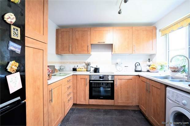 Additional Property Image 1 bedroom Flat for sale in Ascot 4