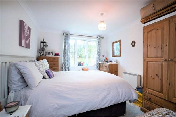 Additional Property Image 1 bedroom Flat for sale in Ascot 5