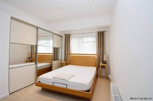 Additional Property Image 4 bedroom Detached for sale in Hounslow 9