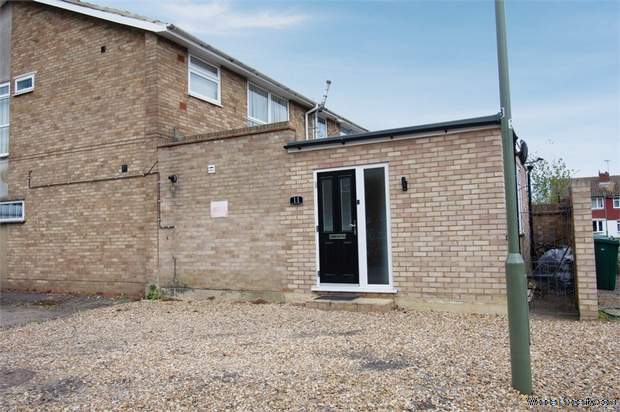 2 bedroom Maisonette for sale in Ashford