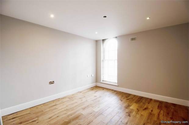 Additional Property Image 2 bedroom Flat for sale in London 8
