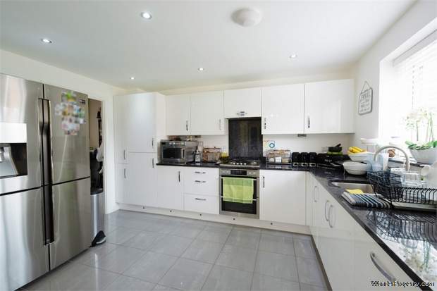 Additional Property Image 5 bedroom Detached for sale in Stafford 3