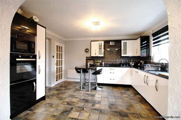 Additional Property Image 4 bedroom Detached for sale in Lincoln 5