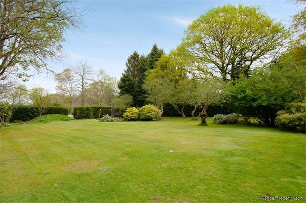 Additional Property Image 4 bedroom Detached for sale in Sevenoaks 2