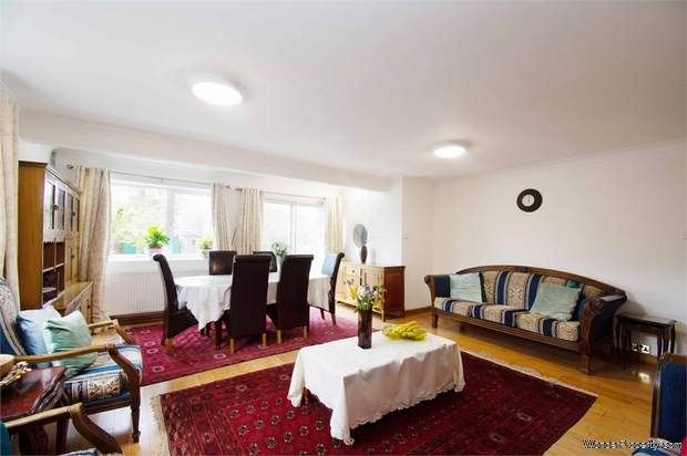 Additional Property Image 4 bedroom Detached for sale in Hounslow 6