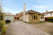 3 bedroom Detached Bungalow for sale in Pontefract