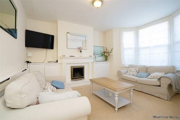 1 bedroom Flat for sale in London