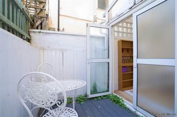 Additional Property Image 1 bedroom Flat for sale in London 8