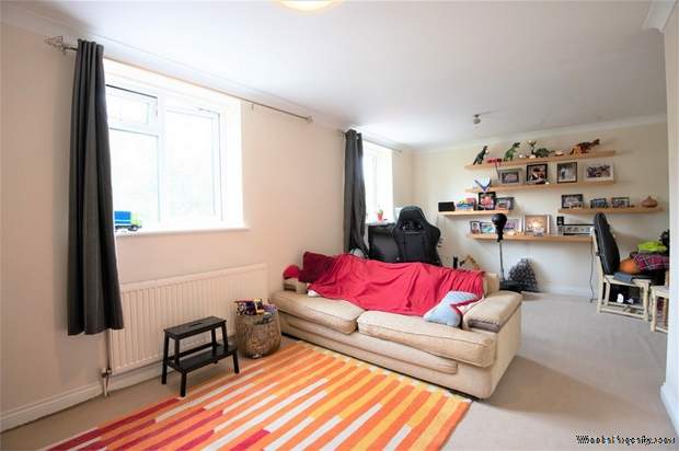 Additional Property Image 2 bedroom Flat for sale in Bournemouth 2