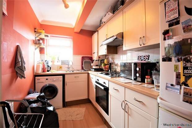 Additional Property Image 2 bedroom Flat for sale in Bournemouth 5