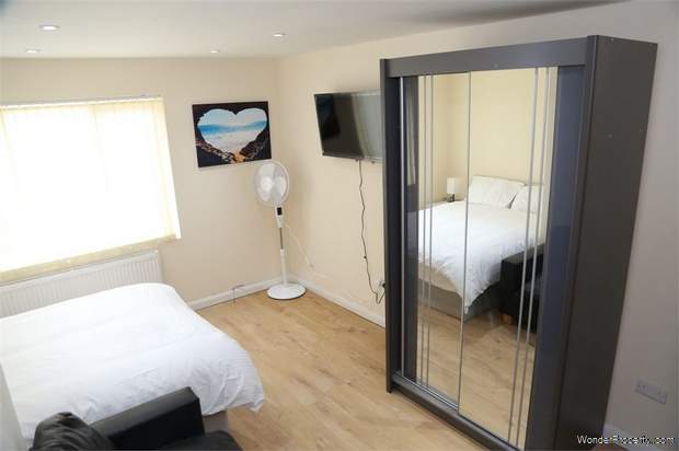 Additional Property Image 3 bedroom End of Terrace for sale in London 6