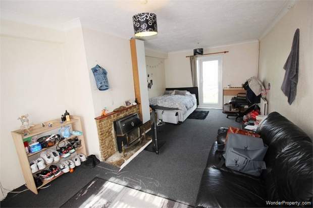Additional Property Image 4 bedroom Semi Detached for sale in Brighton 2