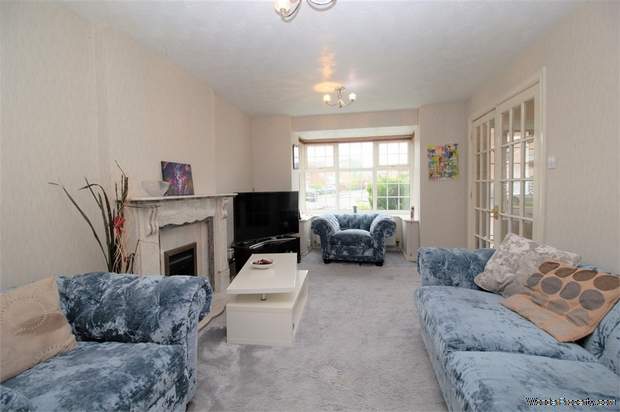Additional Property Image 4 bedroom Detached for sale in Oldham 3