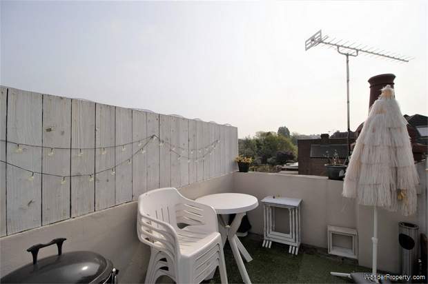 Additional Property Image 2 bedroom Flat for sale in London 9