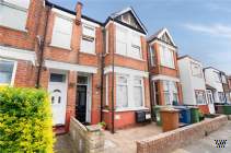 2 bedroom Flat for sale in Harrow