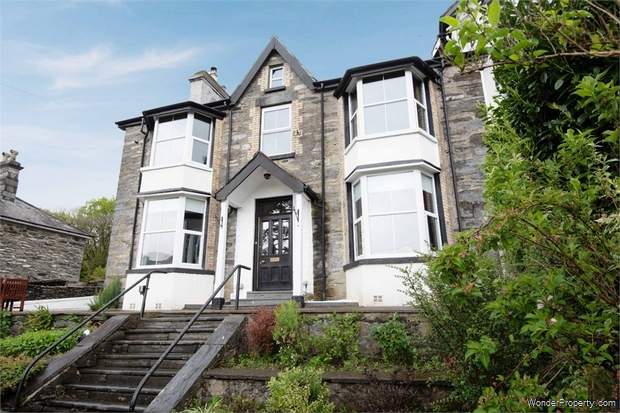 4 bedroom Semi Detached for sale in Betws-y-Coed