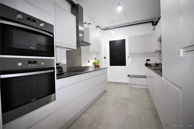 Additional Property Image 3 bedroom Flat for sale in Hove 5