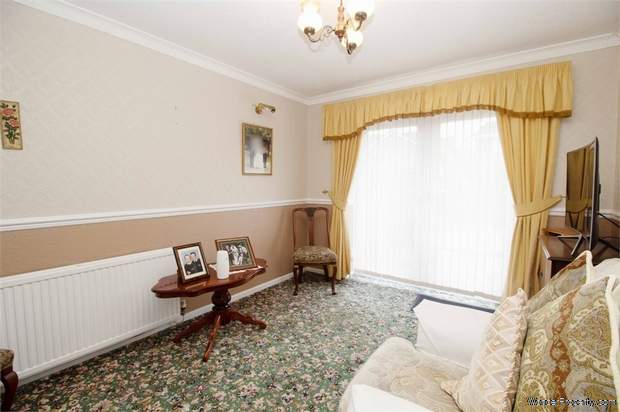 Additional Property Image 3 bedroom Semi Detached Bungalow for sale in Widnes 7