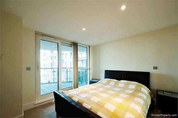 Additional Property Image 2 bedroom Flat for sale in London 3