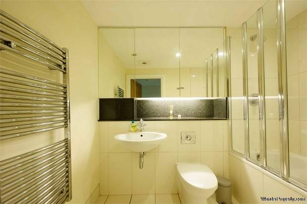 Additional Property Image 2 bedroom Flat for sale in London 8