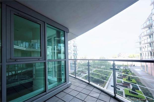 Additional Property Image 2 bedroom Flat for sale in London 10