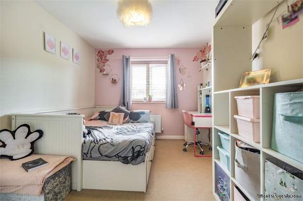 Additional Property Image 4 bedroom Detached for sale in Barnsley 10