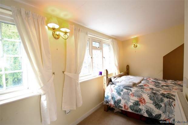 Additional Property Image 5 bedroom Detached for sale in Radstock 8