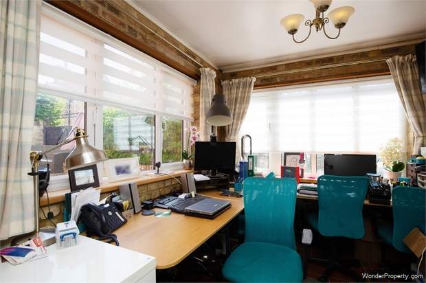 Additional Property Image 3 bedroom Detached for sale in Bedford 4