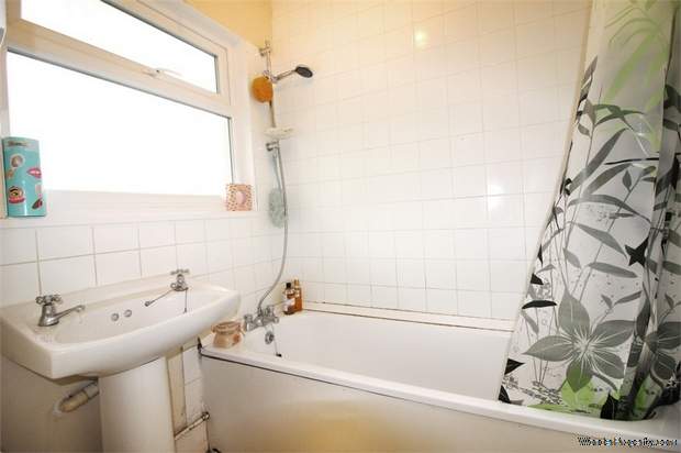 Additional Property Image 1 bedroom Flat for sale in Brighton 8