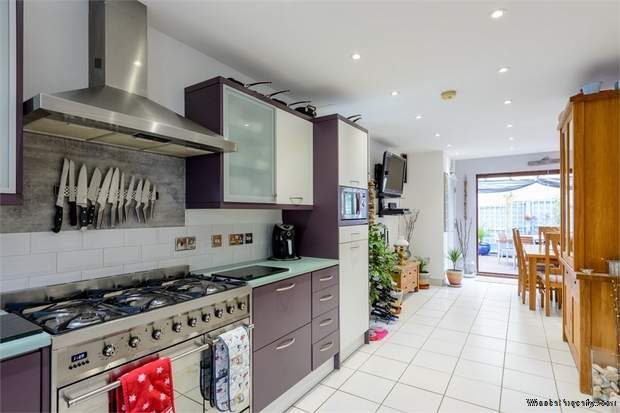 Additional Property Image 4 bedroom End of Terrace for sale in Bembridge 3