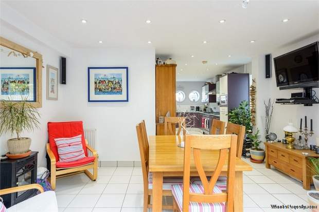 Additional Property Image 4 bedroom End of Terrace for sale in Bembridge 6