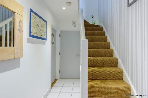 Additional Property Image 4 bedroom End of Terrace for sale in Bembridge 7