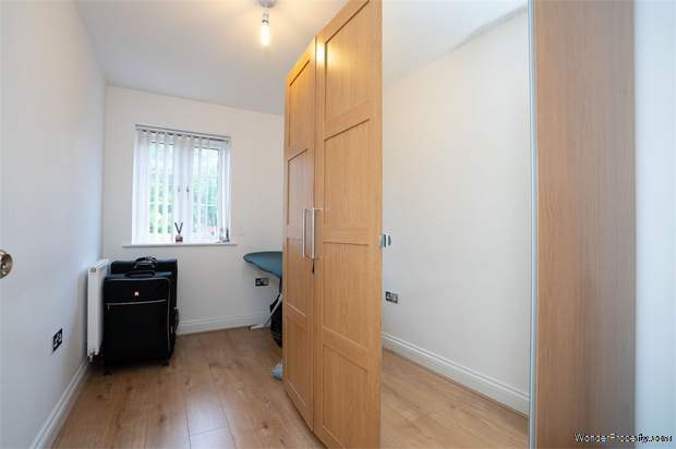 Additional Property Image 4 bedroom Semi Detached for sale in High Wycombe 9