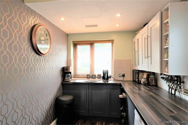 Additional Property Image 3 bedroom Semi Detached for sale in Stoke-on-Trent 7