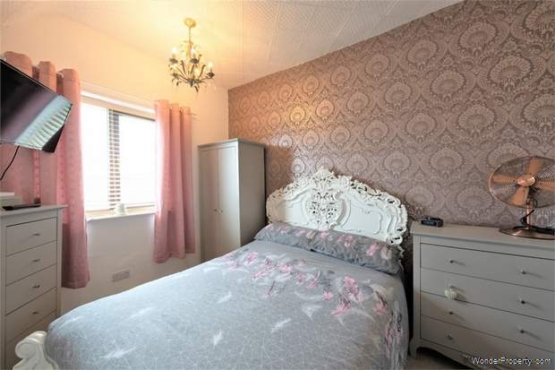 Additional Property Image 3 bedroom Semi Detached for sale in Stoke-on-Trent 8