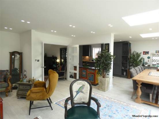 Additional Property Image 4 bedroom Detached for sale in Windsor 5