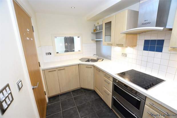 Additional Property Image 2 bedroom Flat for sale in London 5
