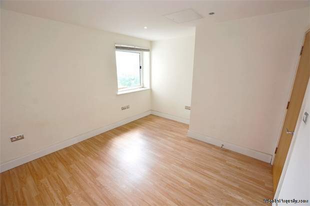 Additional Property Image 2 bedroom Flat for sale in London 6