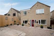 4 bedroom Detached for sale in Knottingley