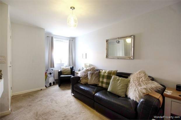 Additional Property Image 2 bedroom Semi Detached for sale in Tilbury 2