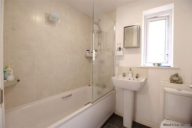 Additional Property Image 2 bedroom Semi Detached for sale in Tilbury 10
