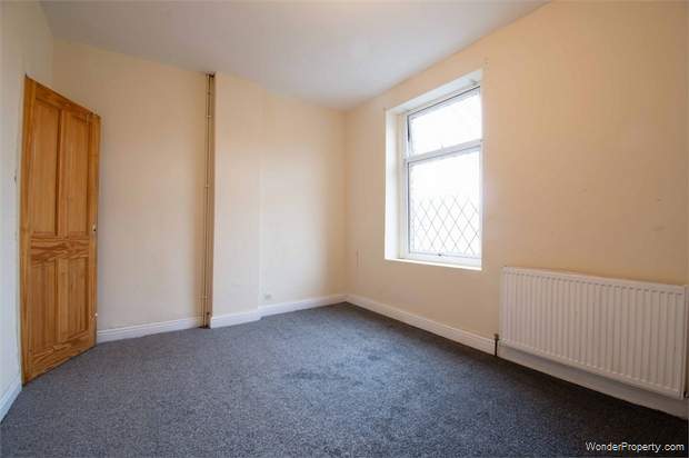 Additional Property Image 2 bedroom End of Terrace for sale in Dewsbury 4