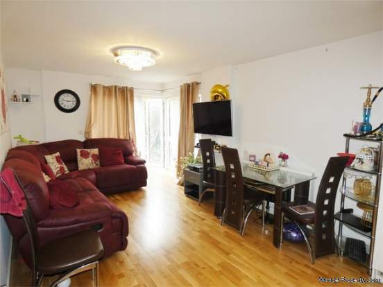 Additional Property Image 2 bedroom Flat for sale in West Drayton 2