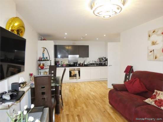 Additional Property Image 2 bedroom Flat for sale in West Drayton 4