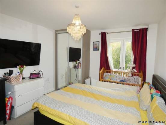 Additional Property Image 2 bedroom Flat for sale in West Drayton 6