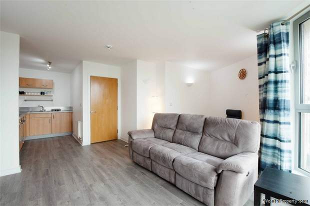 Additional Property Image 2 bedroom Flat for sale in Romford 2