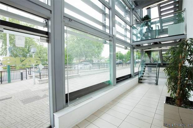 Additional Property Image 2 bedroom Flat for sale in Romford 10